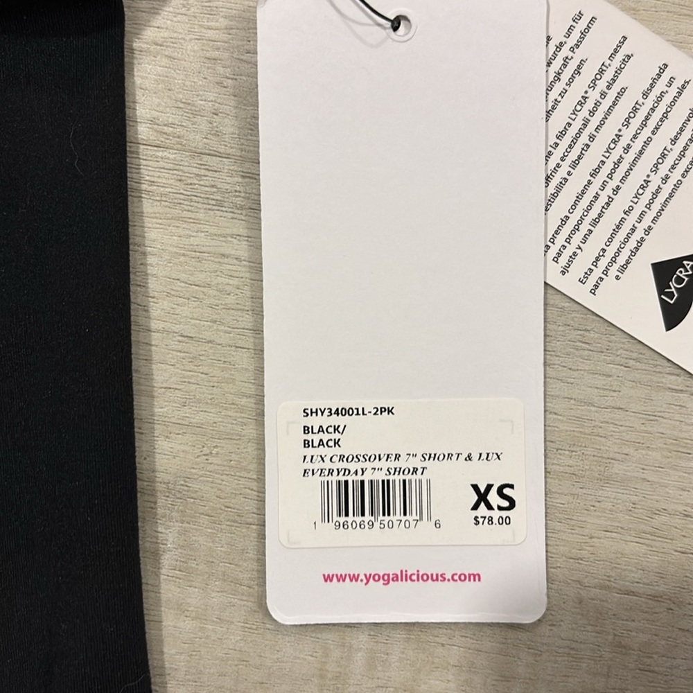 Yogalicious NWT $78 XS black shorts 🔥 - Picture 2 of 3